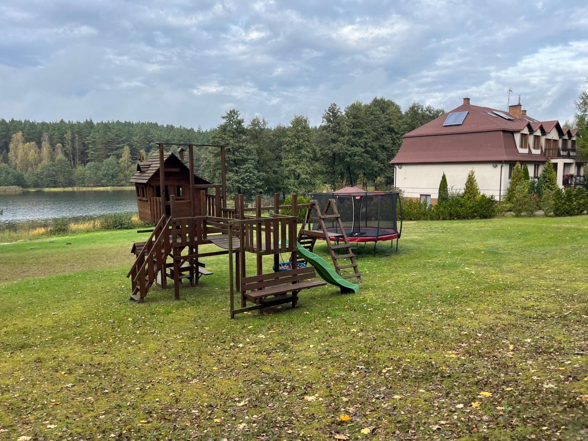 Domek Caloroczny Hawaje Nad Jeziorem Kazub Cieciorka Buitenkant foto